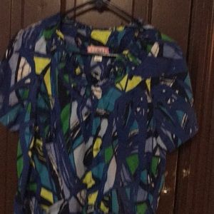 Multi color scrub top